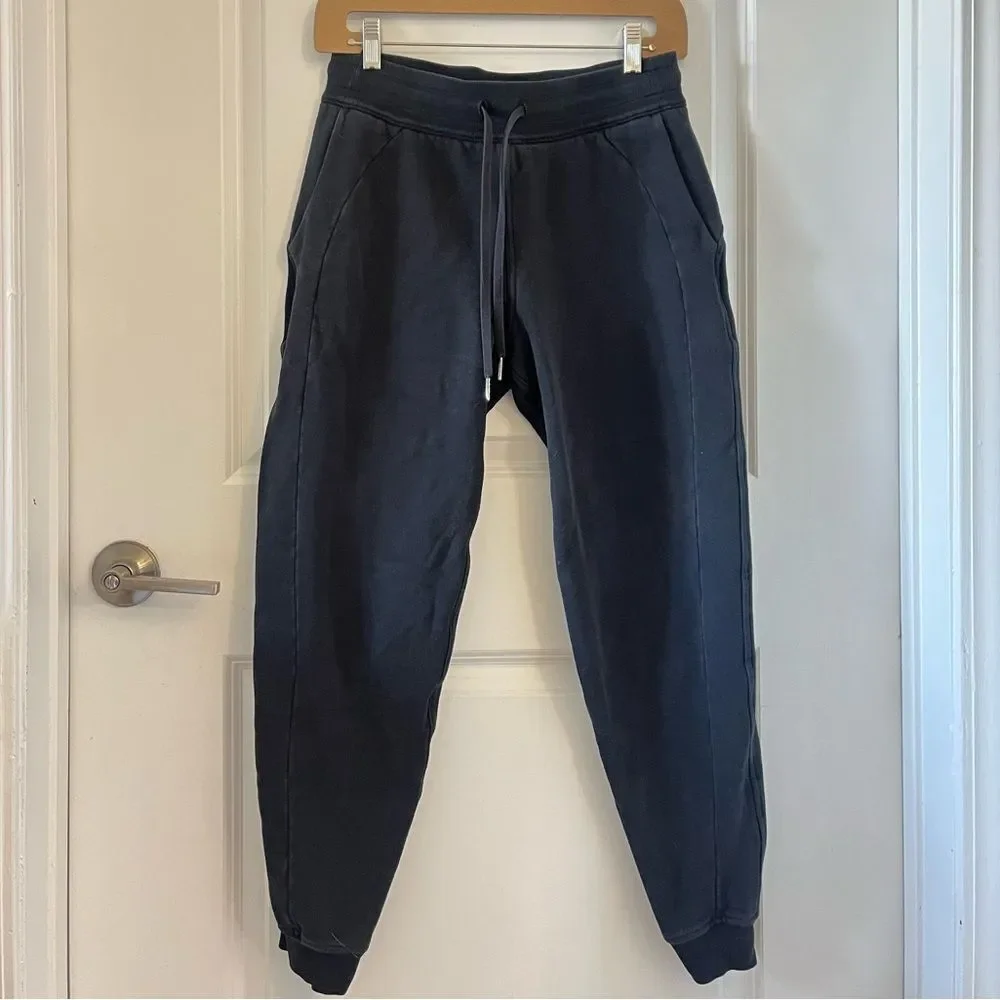 Lululemon Scuba Relaxed High-Rise Jogger- size 6
